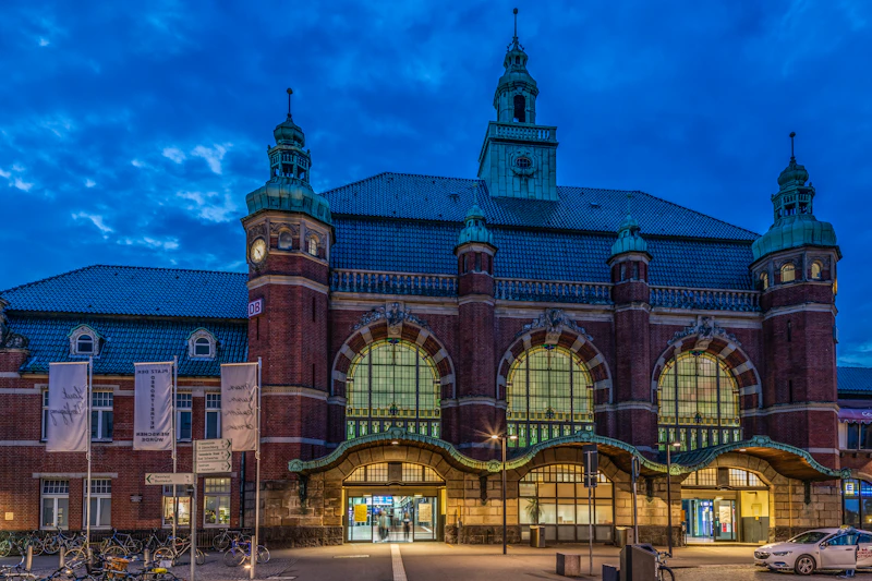 Hauptbahnhof Lübeck - the niu Rig Hotel Lübeck
